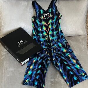 TYR Venzo Women’s Genesis Competitive Tech Swimsuit - open back - sz. 24